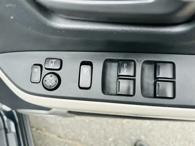 スズキ ハスラー J 岡山県 2019(令1)年 12.9万km ブルーイッシュブラックパール3 (株)IDOMが運営する【じしゃロン岡山店】の自社ローン専用車両になります。こちらは現金またはオートローンご利用時の価格です。自社ローンご希望の方は別途その旨お申付け下さい/7インチナビ/バックカメラ/Bluetooth/スペアキー1本/フルセグ/ETC