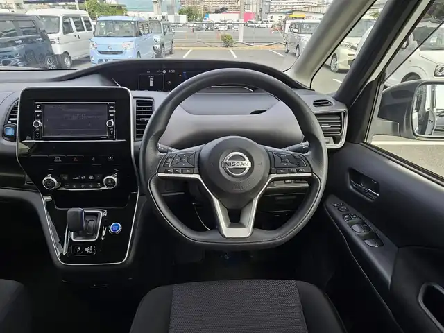 日産 セレナ e－パワー XV 宮崎県 2020(令2)年 3.5万km ホワイト 〇純正ナビ/〇フルセグTV/〇両側パワースライドドア/〇バックカメラ/〇アラウンドビューモニター/〇ビルトインETC/〇ドライブレコーダー/〇クルーズコントロール/〇コーナーセンサー/〇エマージェンシーブレーキ/〇全方位運転支援システム/〇SRSエアバッグ/〇織物/トリコットコンビシート/〇パーソナルテーブル/〇USB電源ソケット/〇純正15インチアルミホイール/〇インテリジェントキー/プッシュパワースターター/〇禁煙車