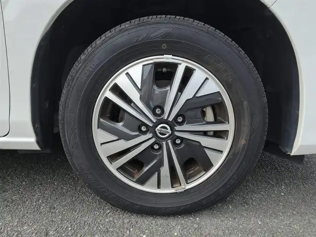 日産 セレナ e－パワー XV 宮崎県 2020(令2)年 3.5万km ホワイト 〇純正ナビ/〇フルセグTV/〇両側パワースライドドア/〇バックカメラ/〇アラウンドビューモニター/〇ビルトインETC/〇ドライブレコーダー/〇クルーズコントロール/〇コーナーセンサー/〇エマージェンシーブレーキ/〇全方位運転支援システム/〇SRSエアバッグ/〇織物/トリコットコンビシート/〇パーソナルテーブル/〇USB電源ソケット/〇純正15インチアルミホイール/〇インテリジェントキー/プッシュパワースターター/〇禁煙車