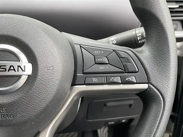 日産 セレナ e－パワー XV 宮崎県 2020(令2)年 3.5万km ホワイト 純正ナビ/フルセグTV/両側パワースライドドア/アラウンドビューモニター/ビルトインETC/ドライブレコーダー/クルーズコントロール/コーナーセンサー/全方位運転支援システム/・衝突被害軽減ブレーキ/・踏み間違い衝突防止/・車線逸脱防止支援/・後方衝突防止支援/・標識検知/ふらつき警報/SRSエアバッグ(カーテン/サイド)/織物/トリコットコンビシート/パーソナルテーブル/USB電源ソケット/純正15インチアルミホイール/インテリジェントキー/プッシュパワースターター/禁煙車