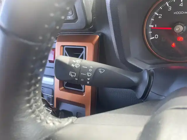 ダイハツ タフト G ターボ 宮崎県 2021(令3)年 4.5万km コンパーノレッド 純正ナビ（NMZK-W71D）/AM FM CD DVD　BT　TV/バックカメラ/衝突軽減ブレーキ/シートヒーター/レーダークルーズコントロール/社外ルーフキャリア/ルーフレール/LEDヘッドライト/ETC車載器/フォグランプ/OPフードエンブレム/OPフードガーニッシュ/OPバックドアガーニッシュ/OPマットフラップRr