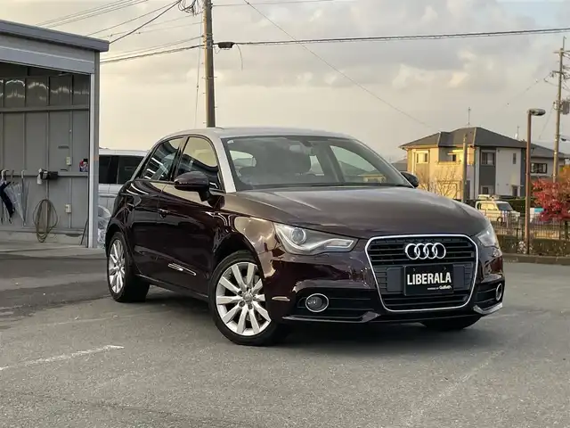 アウディ Ａ１ スポーツバック 1．4TFSI 福岡県 2012(平24)年 8.5万km ワインⅡ 純正ナビ/ETC/オートライト/パドルシフト/プッシュスタート/社外レーダー/ドラレコ/スペアキー