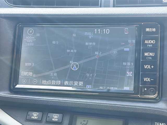 トヨタ アクア S 大阪府 2013(平25)年 11.3万km シルバーM 純正SDナビ/BTオーディオ/CD/DVD/バックカメラ/オートライト/ドライブレコーダー/ETC/ステアリングスイッチ/ライトレベライザー/電動格納ミラー/フロアマット/ドアバイザー/スマートキープッシュスタート/スペアキー