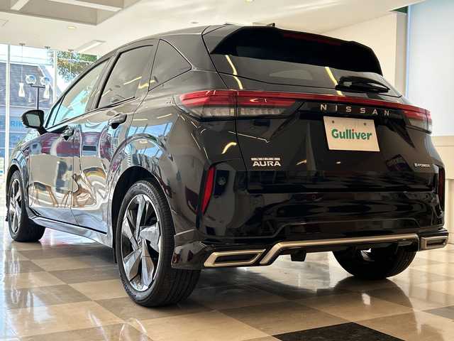 日産 オーラ G レザーエディション 岐阜県 2023(令5)年 4.1万km 黒 日産純正大画面ナビ/アラウンドビューモニター/フルセグテレビ/Bluetooth/HDMI接続/AWINフルエアロ/純正ナビ連動ドライブレコーダー/ETC2.0/デジタルインナーミラー/BSM/VDC/シャシー制御/ヒルスタートアシスト/エマージェンシーストップシグナル/革シート/革巻きステアリング/プッシュスタート/スマートキー/純正フロアマット/前後コーナーセンサー/オートライト/オートマチックハイビーム/LEDヘッドライト/純正アルミホイール