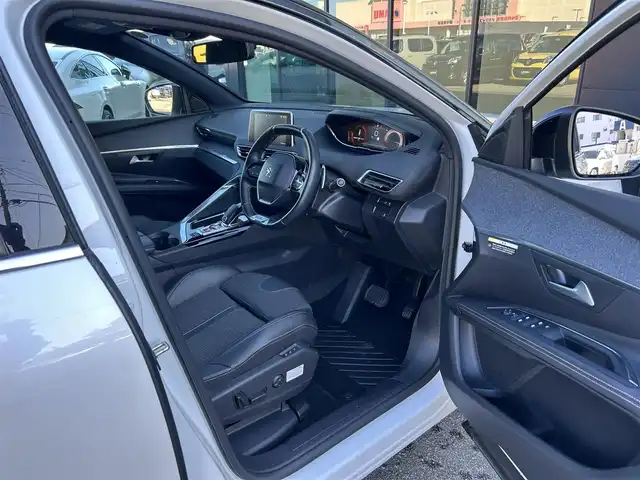 プジョー ５００８ GTライン ブルーHDi 石川県 2021(令3)年 4.6万km パール 衝突軽減ブレーキ/アダプティブクルーズコントロール/ブラインドスポットモニター/ＡｐｐｌｅＣａｒＰｌａｙ/バックカメラ/クリアランスソナー/オートマチックテールゲート/ＬＥＤライト/マッサージシート