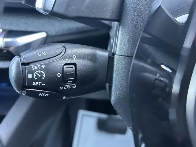 プジョー ５００８ GTライン ブルーHDi 石川県 2021(令3)年 4.6万km パール 衝突軽減ブレーキ/アダプティブクルーズコントロール/ブラインドスポットモニター/ＡｐｐｌｅＣａｒＰｌａｙ/バックカメラ/クリアランスソナー/オートマチックテールゲート/ＬＥＤライト/マッサージシート