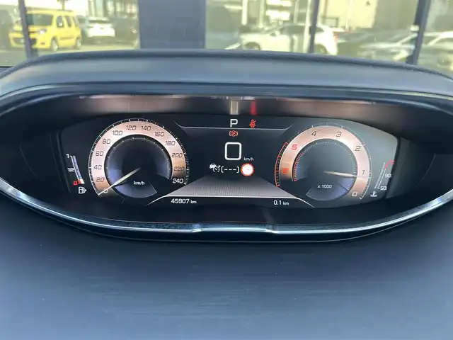 プジョー ５００８ GTライン ブルーHDi 石川県 2021(令3)年 4.6万km パール 衝突軽減ブレーキ/アダプティブクルーズコントロール/ブラインドスポットモニター/ＡｐｐｌｅＣａｒＰｌａｙ/バックカメラ/クリアランスソナー/オートマチックテールゲート/ＬＥＤライト/マッサージシート