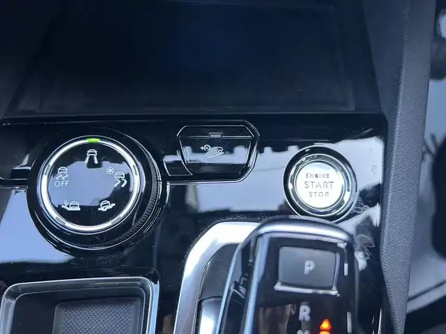 プジョー ５００８ GTライン ブルーHDi 石川県 2021(令3)年 4.6万km パール 衝突軽減ブレーキ/アダプティブクルーズコントロール/ブラインドスポットモニター/ＡｐｐｌｅＣａｒＰｌａｙ/バックカメラ/クリアランスソナー/オートマチックテールゲート/ＬＥＤライト/マッサージシート