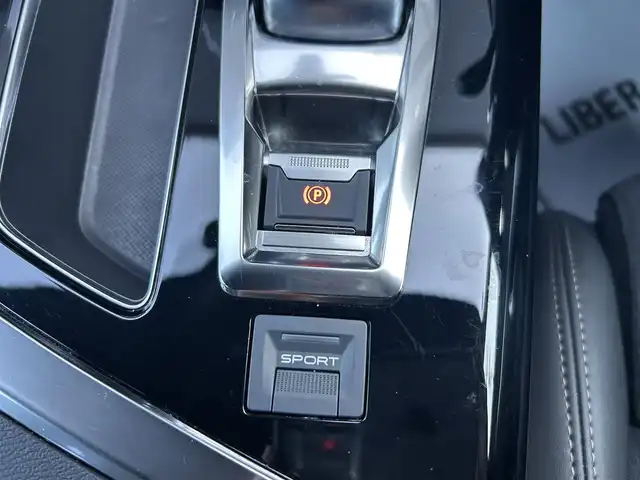 プジョー ５００８ GTライン ブルーHDi 石川県 2021(令3)年 4.6万km パール 衝突軽減ブレーキ/アダプティブクルーズコントロール/ブラインドスポットモニター/ＡｐｐｌｅＣａｒＰｌａｙ/バックカメラ/クリアランスソナー/オートマチックテールゲート/ＬＥＤライト/マッサージシート