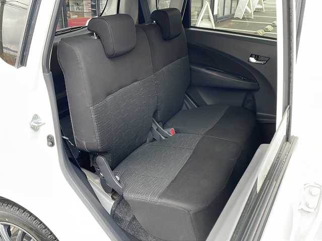 ダイハツ ムーヴ カスタム X SA 道東・釧路十勝 2013(平25)年 2.3万km パールホワイトⅢ ・４WD/・寒冷地仕様/・社外オーディオ（AM/FM/CD/ipod）/・アイドリングストップ/・衝突被害軽減ブレーキ/・スマートキー/・プッシュスタート/・LEDヘッドライト/・オートライト/・横滑り防止装置/・フロントフォグ/・ヘッドライトレベライザー/・社外１４インチAW/・電動格納ミラー/・ドアバイザー