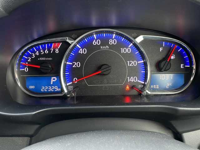 ダイハツ ムーヴ カスタム X SA 道東・釧路十勝 2013(平25)年 2.3万km パールホワイトⅢ ・４WD/・寒冷地仕様/・社外オーディオ（AM/FM/CD/ipod）/・アイドリングストップ/・衝突被害軽減ブレーキ/・スマートキー/・プッシュスタート/・LEDヘッドライト/・オートライト/・横滑り防止装置/・フロントフォグ/・ヘッドライトレベライザー/・社外１４インチAW/・電動格納ミラー/・ドアバイザー