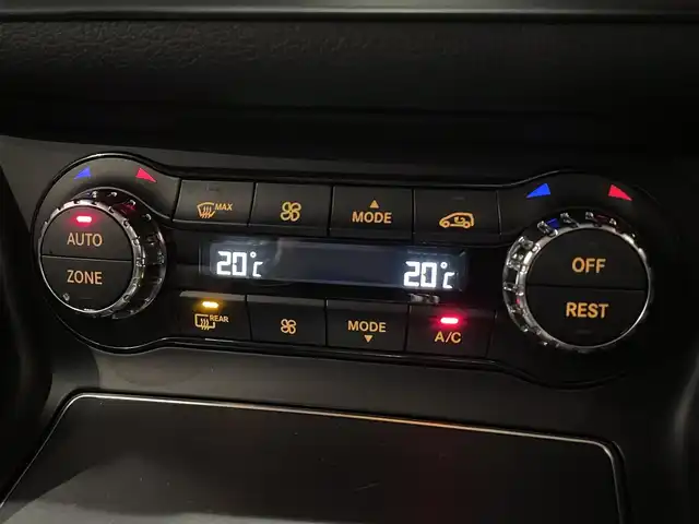 メルセデス・ベンツ ＣＬＡ２２０ Sブレイク 4MATIC 道央・札幌 2018(平30)年 3.9万km コスモスブラック メタリックペイント/プレミアムパッケージ/　・パノラミックスライディングルーフ/　・harman/kardonサラウンド/　・メモリー付フルパワーシート/　・電動ランバーサポート/　・アンビエントライト/レーダーセーフティパッケージ/　・ACC/　・PRE-SAFE/　・ブラインドスポットアシスト/　・レーンキープアシスト/純正HDDナビ/フルセグTV/CD/DVD/SD/USB/Bluetooth/バックカメラ/パークトロニック/パーキングパイロット/LEDヘッドライト/パワーテールゲート