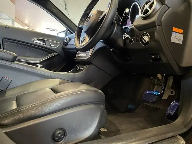 メルセデス・ベンツ ＣＬＡ２２０ Sブレイク 4MATIC 道央・札幌 2018(平30)年 3.9万km コスモスブラック メタリックペイント/プレミアムパッケージ/　・パノラミックスライディングルーフ/　・harman/kardonサラウンド/　・メモリー付フルパワーシート/　・電動ランバーサポート/　・アンビエントライト/レーダーセーフティパッケージ/　・ACC/　・PRE-SAFE/　・ブラインドスポットアシスト/　・レーンキープアシスト/純正HDDナビ/フルセグTV/CD/DVD/SD/USB/Bluetooth/バックカメラ/パークトロニック/パーキングパイロット/LEDヘッドライト/パワーテールゲート