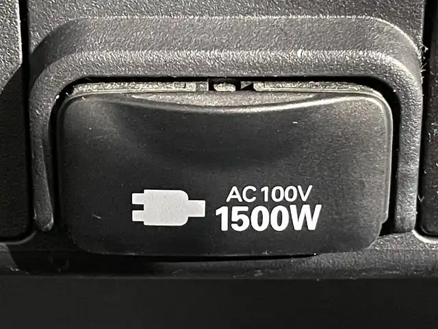 トヨタ シエンタ ハイブリッド G 愛知県 2017(平29)年 3.1万km コバルトブルーメタリック 純正ナビ(NSZT-W66T)/(ラジオ/SD/Bluetooth/地デジ/CD・DVD再生）/モデリスタフルエアロ　/トヨタセーフティセンス　/　　-衝突軽減ブレーキ　/　　-レーンディパーチャーアラート/　　-オートマチックハイビーム/両側パワースライドドア　/ＡＣ１００Ｖ　/ビルトインＥＴＣ　/ドライブレコーダー　/純正フロアマット/ＩＳＯＦＩＸ/ステアリングスイッチ