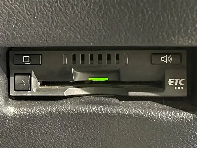 トヨタ シエンタ ハイブリッド G 愛知県 2017(平29)年 3.1万km コバルトブルーメタリック 純正ナビ(NSZT-W66T)/(ラジオ/SD/Bluetooth/地デジ/CD・DVD再生）/モデリスタフルエアロ　/トヨタセーフティセンス　/　　-衝突軽減ブレーキ　/　　-レーンディパーチャーアラート/　　-オートマチックハイビーム/両側パワースライドドア　/ＡＣ１００Ｖ　/ビルトインＥＴＣ　/ドライブレコーダー　/純正フロアマット/ＩＳＯＦＩＸ/ステアリングスイッチ