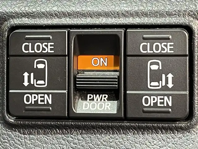 トヨタ シエンタ ハイブリッド G 愛知県 2017(平29)年 3.1万km コバルトブルーメタリック 純正ナビ(NSZT-W66T)/(ラジオ/SD/Bluetooth/地デジ/CD・DVD再生）/モデリスタフルエアロ　/トヨタセーフティセンス　/　　-衝突軽減ブレーキ　/　　-レーンディパーチャーアラート/　　-オートマチックハイビーム/両側パワースライドドア　/ＡＣ１００Ｖ　/ビルトインＥＴＣ　/ドライブレコーダー　/純正フロアマット/ＩＳＯＦＩＸ/ステアリングスイッチ