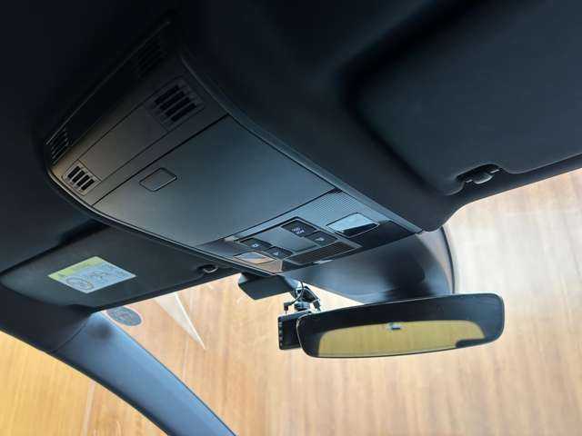 フォルクスワーゲン ゴルフ ヴァリアント TSI Rライン 千葉県 2018(平30)年 3.9万km ディープブラックパールエフェクト DCCパッケージ　/テクノロジーパッケージ　/ACC　/DiscoverProナビ　/地デジTV/Bカメラ　/Bluetooth接続　/アダプティブシャーシコントロール　/LEDヘッドライト　/スマートエントリー　/衝突軽減B　/BSM　/LKA　/ETC　/ドラレコ