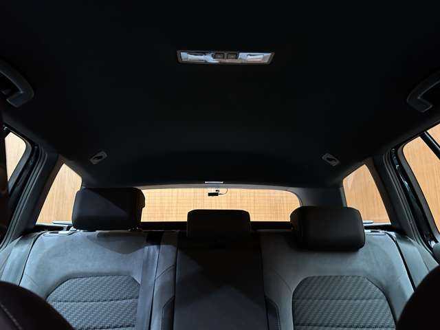 フォルクスワーゲン ゴルフ ヴァリアント TSI Rライン 千葉県 2018(平30)年 3.9万km ディープブラックパールエフェクト DCCパッケージ　/テクノロジーパッケージ　/ACC　/DiscoverProナビ　/地デジTV/Bカメラ　/Bluetooth接続　/アダプティブシャーシコントロール　/LEDヘッドライト　/スマートエントリー　/衝突軽減B　/BSM　/LKA　/ETC　/ドラレコ