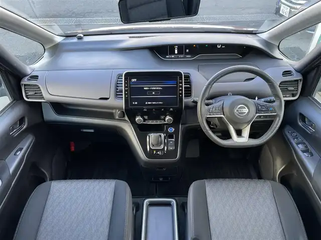 日産 セレナ e－パワー ハイウェイスター V 東京都 2021(令3)年 5.1万km マルーンレッド 純正ナビ　/Ｂｌｕｅｔｏｏｔｈ　/フルセグＴＶ　/ＣＤ　/ＤＶＤ　/全周囲カメラ　/レーダークルーズコントロールシステム　/ステアリングヒーター　/シートヒーター　/両側電動スライドドア　/ＢＳＭ　/ドライブレコーダー/ETC/フロアマット/ABS/横滑り防止装置/コーナーセンサー/レーンアシスト/オートライト/衝突被害軽減システム