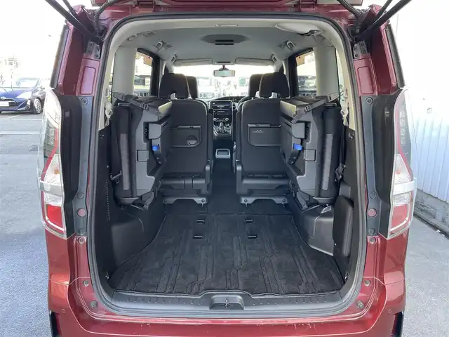 日産 セレナ e－パワー ハイウェイスター V 東京都 2021(令3)年 5.1万km マルーンレッド 純正ナビ　/Ｂｌｕｅｔｏｏｔｈ　/フルセグＴＶ　/ＣＤ　/ＤＶＤ　/全周囲カメラ　/レーダークルーズコントロールシステム　/ステアリングヒーター　/シートヒーター　/両側電動スライドドア　/ＢＳＭ　/ドライブレコーダー/ETC/フロアマット/ABS/横滑り防止装置/コーナーセンサー/レーンアシスト/オートライト/衝突被害軽減システム