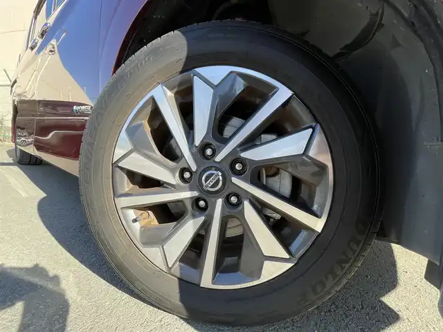 日産 セレナ e－パワー ハイウェイスター V 東京都 2021(令3)年 5.1万km マルーンレッド 純正ナビ　/Ｂｌｕｅｔｏｏｔｈ　/フルセグＴＶ　/ＣＤ　/ＤＶＤ　/全周囲カメラ　/レーダークルーズコントロールシステム　/ステアリングヒーター　/シートヒーター　/両側電動スライドドア　/ＢＳＭ　/ドライブレコーダー/ETC/フロアマット/ABS/横滑り防止装置/コーナーセンサー/レーンアシスト/オートライト/衝突被害軽減システム