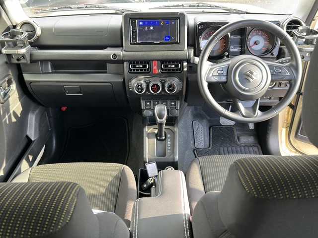 スズキ ジムニー XC 石川県 2022(令4)年 2.2万km シフォンアイボリーメタリックブラック2トーンルーフ 社外ディスプレイオーディオ/４WD/プッシュスタート/スマートキー/バックカメラ/背面タイヤ/オートライト/LEDライト/ETC/スペアキー/ダウンヒルアシスト