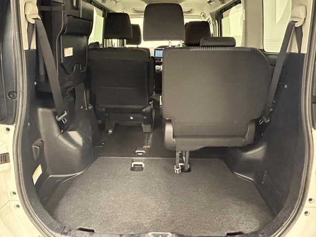 トヨタ ヴォクシー ZS 静岡県 2014(平26)年 13.4万km ホワイトパールクリスタルシャイン (株)IDOMが運営する【じしゃロン浜松店】の自社ローン専用車両になりますこちらは現金またはオートローンご利用時の価格です。自社ローンご希望の方は別途その旨お申付け下さい/純正メモリーナビ（NSZT-W62G）/CD/DVD/AM/FM/Bluetooth/サンルーフ/バックカメラ/フォグランプ/社外16inAW/フロアマット
