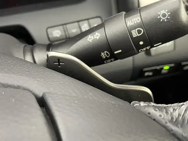 レクサス ＬＳ 600h Fスポーツ 埼玉県 2014(平26)年 3.8万km ホワイトノーヴァガラスフレーク メーカーナビ　バックカメラ　黑レザー　ＢＳＭ　ビルトインＥＴＣ２．０　メモリシート　シートヒーター　ベンチレーション　ステアリングヒーター　パドルシフト　ＡＣ１００Ｖ　オートホールド　ＬＥＤライト　コーナーセンサー  スマートキー　オートライト　純正アルミホイール　純正フロアマット  スペアキー