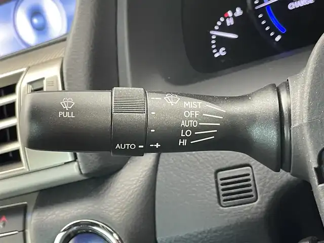 レクサス ＬＳ 600h Fスポーツ 埼玉県 2014(平26)年 3.8万km ホワイトノーヴァガラスフレーク メーカーナビ　バックカメラ　黑レザー　ＢＳＭ　ビルトインＥＴＣ２．０　メモリシート　シートヒーター　ベンチレーション　ステアリングヒーター　パドルシフト　ＡＣ１００Ｖ　オートホールド　ＬＥＤライト　コーナーセンサー  スマートキー　オートライト　純正アルミホイール　純正フロアマット  スペアキー