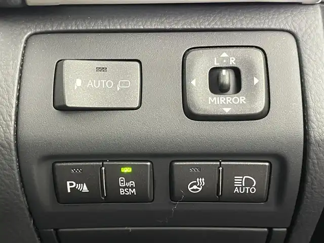レクサス ＬＳ 600h Fスポーツ 埼玉県 2014(平26)年 3.8万km ホワイトノーヴァガラスフレーク メーカーナビ　バックカメラ　黑レザー　ＢＳＭ　ビルトインＥＴＣ２．０　メモリシート　シートヒーター　ベンチレーション　ステアリングヒーター　パドルシフト　ＡＣ１００Ｖ　オートホールド　ＬＥＤライト　コーナーセンサー  スマートキー　オートライト　純正アルミホイール　純正フロアマット  スペアキー