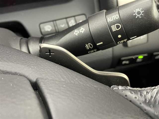 レクサス ＬＳ 600h Fスポーツ 埼玉県 2014(平26)年 3.8万km ホワイトノーヴァガラスフレーク メーカーナビ　バックカメラ　黑レザー　ＢＳＭ　ビルトインＥＴＣ２．０　メモリシート　シートヒーター　ベンチレーション　ステアリングヒーター　パドルシフト　ＡＣ１００Ｖ　オートホールド　ＬＥＤライト　コーナーセンサー  スマートキー　オートライト　純正アルミホイール　純正フロアマット  スペアキー