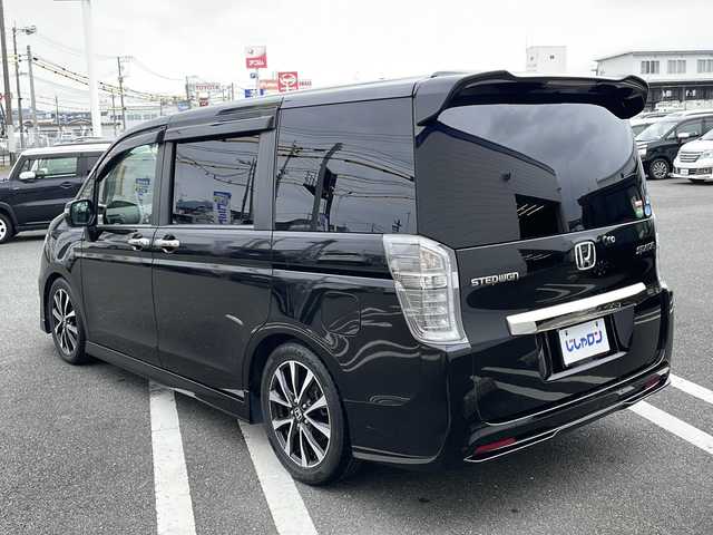 ホンダ ステップワゴン スパーダ Z クールスピリット 熊本県 2013(平25)年 10.5万km プレミアムスパークルブラックパール (株)IDOMが運営する【じしゃロン熊本店】の自社ローン専用車両になります/こちらは現金またはオートローンご利用時の価格です。自社ローンご希望の方は別途その旨お申付け下さい./純正9インチナビ/バックカメラ/ステアリングスイッチ/フリップダウンモニター/クルーズコントロール/パドルシフト/ハーフレザーシート/ETC
