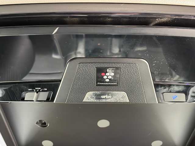 ホンダ ステップワゴン スパーダ Z クールスピリット 熊本県 2013(平25)年 10.5万km プレミアムスパークルブラックパール (株)IDOMが運営する【じしゃロン熊本店】の自社ローン専用車両になります/こちらは現金またはオートローンご利用時の価格です。自社ローンご希望の方は別途その旨お申付け下さい./純正9インチナビ/バックカメラ/ステアリングスイッチ/フリップダウンモニター/クルーズコントロール/パドルシフト/ハーフレザーシート/ETC
