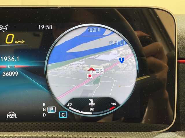 メルセデス・ベンツ Ｍ・ベンツ Ａ２００ｄ AMGライン 新潟県 2019(令1)年 3.6万km デジタルホワイト オプション/レーダーセーフティパッケージ/-アクティブディスタンスアシストディストロニック /-アクティブブレーキアシスト/-PRE SAFE/-アクティブブラインドスポットアシスト/-アクティブレーンキーピングアシスト/-アクティブステアリングアシスト/ナビゲーションパッケージ/AMGライン/-AMGスタイリングパッケージ/-ロゴ付きキャリパー/-ステンレスペダル/-本革スポーツステアリング/-レザーDINAMICAシート/-18インチアルミホイール/-マルチビームLEDヘッドライト/-アダプティブハイビームアシストプラス/主要装備/バックカメラ/ETC2.0/パドルシフト/パワーシート/シートヒーター/ドライブレコーダー/社外AWスタッドレスあり