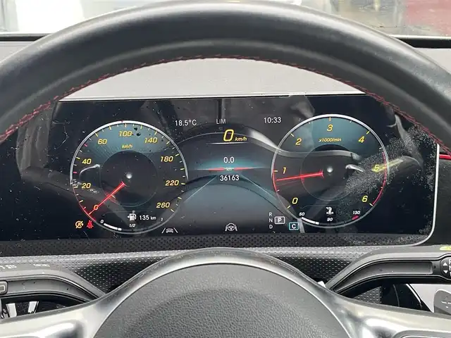 メルセデス・ベンツ Ｍ・ベンツ Ａ２００ｄ AMGライン 千葉県 2019(令1)年 3.7万km デジタルホワイト オプション/レーダーセーフティパッケージ/-アクティブディスタンスアシストディストロニック /-アクティブブレーキアシスト/-PRE SAFE/-アクティブブラインドスポットアシスト/-アクティブレーンキーピングアシスト/-アクティブステアリングアシスト/ナビゲーションパッケージ/AMGライン/-AMGスタイリングパッケージ/-ロゴ付きキャリパー/-ステンレスペダル/-本革スポーツステアリング/-レザーDINAMICAシート/-18インチアルミホイール/-マルチビームLEDヘッドライト/-アダプティブハイビームアシストプラス/主要装備/バックカメラ/ETC2.0/パドルシフト/パワーシート/シートヒーター/ドライブレコーダー/社外AWスタッドレスあり