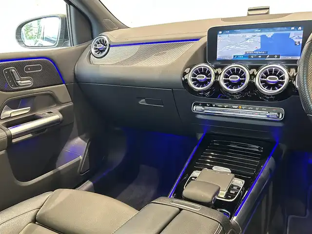 メルセデス・ベンツ Ｂ２００ｄ AMGライン 福岡県 2020(令2)年 4.7万km コスモスブラック ＡＭＧレザーエクスクルーシブＰＫＧ　/パラノミックスライディングルーフ　/レーダーセーフティーＰＫＧ　/ナビゲーションＰＫＧ　/黒革　/純正ナビ／フルセグ　/パワーシート　/シートヒーター　/アンビエントライト