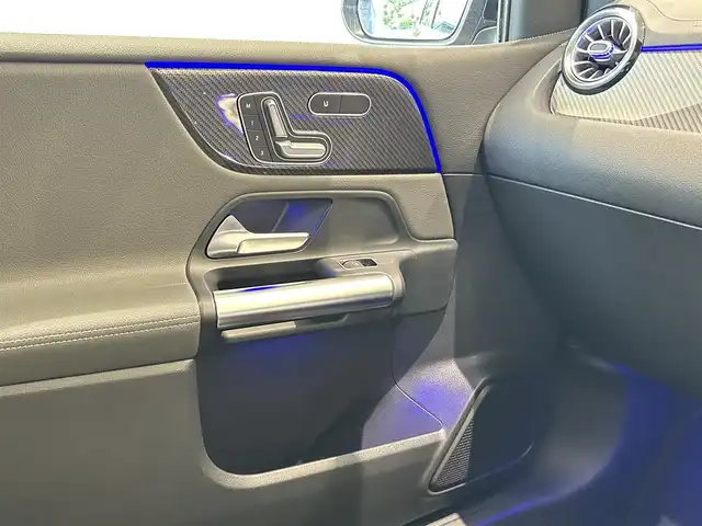 メルセデス・ベンツ Ｂ２００ｄ AMGライン 福岡県 2020(令2)年 4.7万km コスモスブラック ＡＭＧレザーエクスクルーシブＰＫＧ　/パラノミックスライディングルーフ　/レーダーセーフティーＰＫＧ　/ナビゲーションＰＫＧ　/黒革　/純正ナビ／フルセグ　/パワーシート　/シートヒーター　/アンビエントライト
