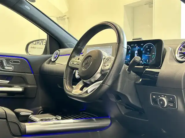 メルセデス・ベンツ Ｂ２００ｄ AMGライン 福岡県 2020(令2)年 4.7万km コスモスブラック ＡＭＧレザーエクスクルーシブＰＫＧ　/パラノミックスライディングルーフ　/レーダーセーフティーＰＫＧ　/ナビゲーションＰＫＧ　/黒革　/純正ナビ／フルセグ　/パワーシート　/シートヒーター　/アンビエントライト
