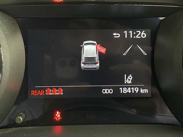 トヨタ ヤリス ハイブリッド Z 鹿児島県 2022(令4)年 1.9万km ホワイトパールクリスタルシャイン 純正ディスプレイオーディオ（ナビ機能付）/（USB/Bluetooth/フルセグTV/Carplay）/パノラミックビューモニター/トヨタセーフティセンス/・プリクラッシュセーフティ/・レーンディバーチャーアラート/・先行車発進お知らせ/アダプティブクルーズコントロール/オートハイビーム/運転席助手席シートヒーター/オートエアコン/LEDヘッドライト/純正フロアマット/スマートキー/プッシュスタート