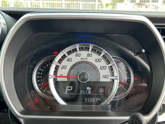 スズキ スペーシア カスタム HYBRID GS 熊本県 2019(平31)年 5.6万km ピュアホワイトP デュアルセンサーブレーキサポート/社外ナビ/全方位カメラ/ビルトインETC/純正14インチAW/片側パワースライドドア/右前席シートヒーター/LEDヘッドライト/オートライト/フォグライト/横滑り防止装置/ウィンカーミラー/純正フロアマット