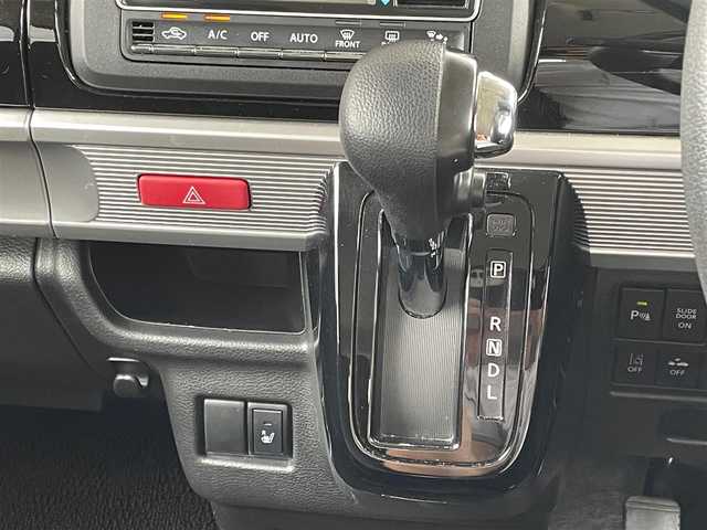スズキ スペーシア カスタム HYBRID GS 熊本県 2019(平31)年 5.6万km ピュアホワイトP デュアルセンサーブレーキサポート/社外ナビ/全方位カメラ/ビルトインETC/純正14インチAW/片側パワースライドドア/右前席シートヒーター/LEDヘッドライト/オートライト/フォグライト/横滑り防止装置/ウィンカーミラー/純正フロアマット