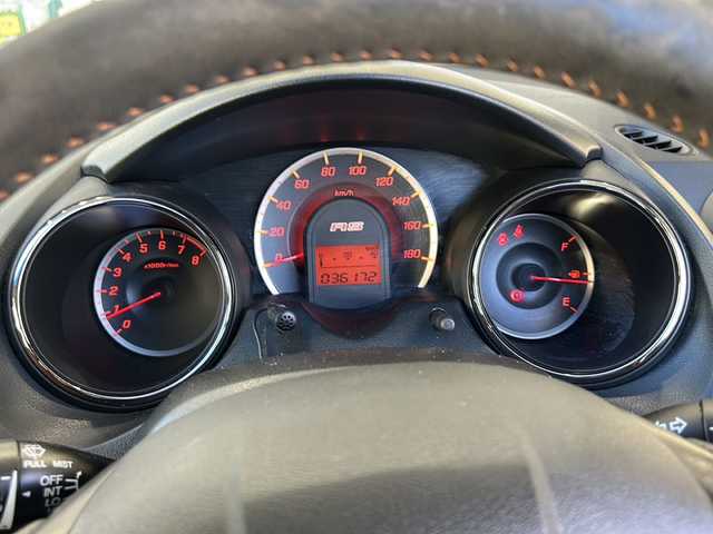 ホンダ フィット RS 愛知県 2012(平24)年 3.7万km サンセットオレンジⅡ 登録時走行距離36172キロ/純正ナビゲーション/６速マニュアルシフト/純正フロアマット/ワンセグＴＶ/横滑り装置/純正アルミホイール/助手席エアバック/オートライト