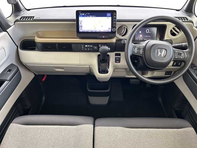 ホンダ Ｎ ＢＯＸ ファッションスタイル 愛知県 2025(令7)年 0.1千km アイボリーⅡ 届け出済未使用車/純正ナビ　/・BT/CD/DVD/フルセグ/バックカメラ/ホンダセンシング/・衝突軽減ブレーキ/・先行車発信お知らせ/・路外逸脱抑制/・標識認識/・アダプティブクルーズコントロール/・車線維持支援システム/・誤発進・後退抑制/LEDヘッドライト/横滑り防止/両側パワースライドドア/シートヒーター/電動パーキングブレーキ/電動格納ウィンカーミラー/プッシュスタート