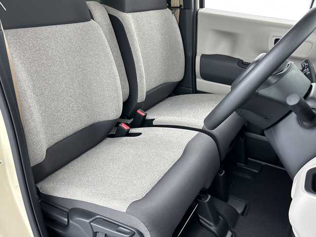 ホンダ Ｎ ＢＯＸ ファッションスタイル 愛知県 2025(令7)年 0.1千km アイボリーⅡ 届け出済未使用車/純正ナビ　/・BT/CD/DVD/フルセグ/バックカメラ/ホンダセンシング/・衝突軽減ブレーキ/・先行車発信お知らせ/・路外逸脱抑制/・標識認識/・アダプティブクルーズコントロール/・車線維持支援システム/・誤発進・後退抑制/LEDヘッドライト/横滑り防止/両側パワースライドドア/シートヒーター/電動パーキングブレーキ/電動格納ウィンカーミラー/プッシュスタート