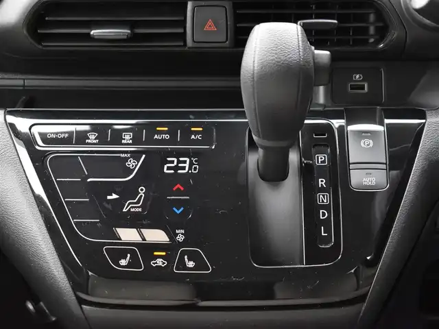 三菱 ｅＫワゴン G 福岡県 2020(令2)年 8.4万km アメジストブラック 純正ナビ【MJ120D-WM】/フルセグTV/CD/Bluetooth/FM/AM/バックカメラ/ETC/マイパイロット/コーナーセンサー/ブレーキホールド/電動パーキングブレーキ/インテリジェントキー/プッシュスタート/シートヒーター/保証書・取説・スペアキー