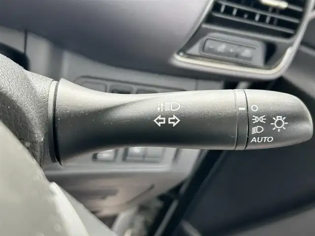 日産 セレナ S 兵庫県 2018(平30)年 6.5万km ホワイト 社外ディスプレイオーディオ/Bluetooth/全周囲カメラ/片側パワースライドドア/ステアリングリモコン/オートライト/ヘッドライトレベライザー/スマートキー/純正フロアマット/ドアバイザー