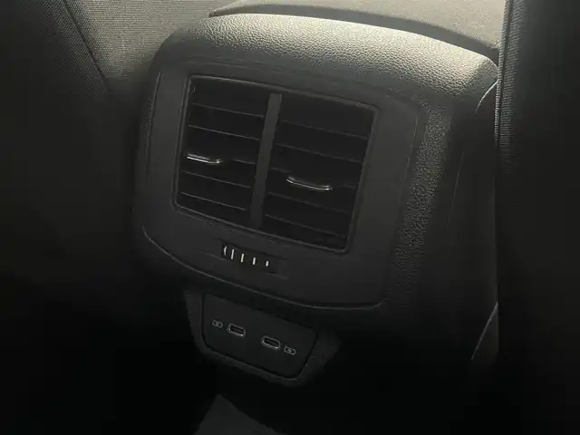 フォルクスワーゲン ＶＷ Ｔ－ロック TDI スポーツ 東京都 2022(令4)年 1.9万km 黒 純正ナビ/バックカメラ/アダプティブクルーズコントロール/純正18インチアルミホイール/レーンキープアシスト/ブラインドスポットモニター/ETC2.0/LEDヘッドライト/ワンセグTV/apple car play/android Auto
