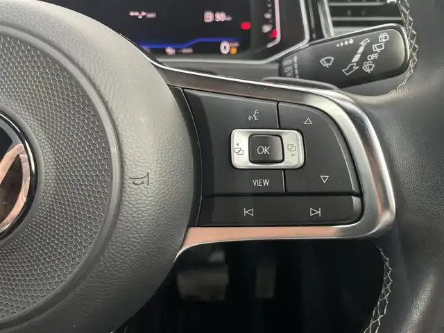 フォルクスワーゲン ＶＷ Ｔ－ロック TDI スポーツ 東京都 2022(令4)年 1.9万km 黒 純正ナビ/バックカメラ/アダプティブクルーズコントロール/純正18インチアルミホイール/レーンキープアシスト/ブラインドスポットモニター/ETC2.0/LEDヘッドライト/ワンセグTV/apple car play/android Auto