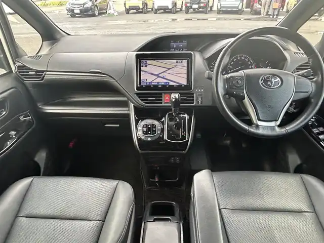 トヨタ エスクァイア Gi 福島県 2019(令1)年 3.7万km ホワイトパールクリスタルシャイン 純正9インチナビ/(FM/AM/CD/DVD/USB/TV/BT)/バックカメラ/フリップダウンモニター/ETC/前後ドライブレコーダー/モデリスタフロントスポイラー/両側パワースライドドア/前席シートヒーター/プリクラッシュセーフティ/レーンディパーチャーアラート/クルーズコントロール/クリアランスソナー/LEDヘッドライト/フォグライト/オートライト/オートマチックハイビーム/純正アルミ/純正フロアマット/ドアバイザー/アイドリングストップ/ステアリングスイッチ/横滑り防止装置