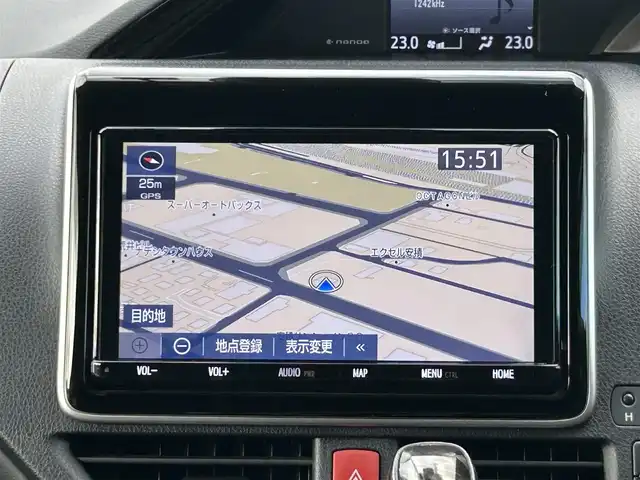 トヨタ エスクァイア Gi 福島県 2019(令1)年 3.7万km ホワイトパールクリスタルシャイン 純正9インチナビ/(FM/AM/CD/DVD/USB/TV/BT)/バックカメラ/フリップダウンモニター/ETC/前後ドライブレコーダー/モデリスタフロントスポイラー/両側パワースライドドア/前席シートヒーター/プリクラッシュセーフティ/レーンディパーチャーアラート/クルーズコントロール/クリアランスソナー/LEDヘッドライト/フォグライト/オートライト/オートマチックハイビーム/純正アルミ/純正フロアマット/ドアバイザー/アイドリングストップ/ステアリングスイッチ/横滑り防止装置